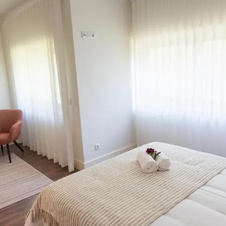 Rota Vmf - Alcobaca מלון